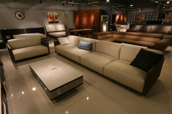 Découvrez notre collection de tables basses design modernes !